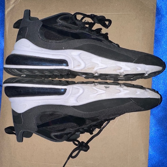 Nike Air Max 270 React W7 “Black White” - Picture 6 of 10